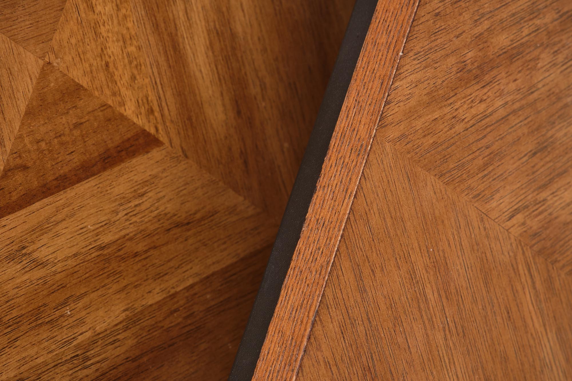 ELZA sada konferenčních stolků