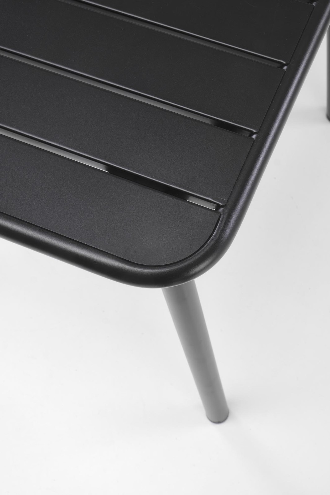 Zahradní stůl čtvercový BOSCO černý