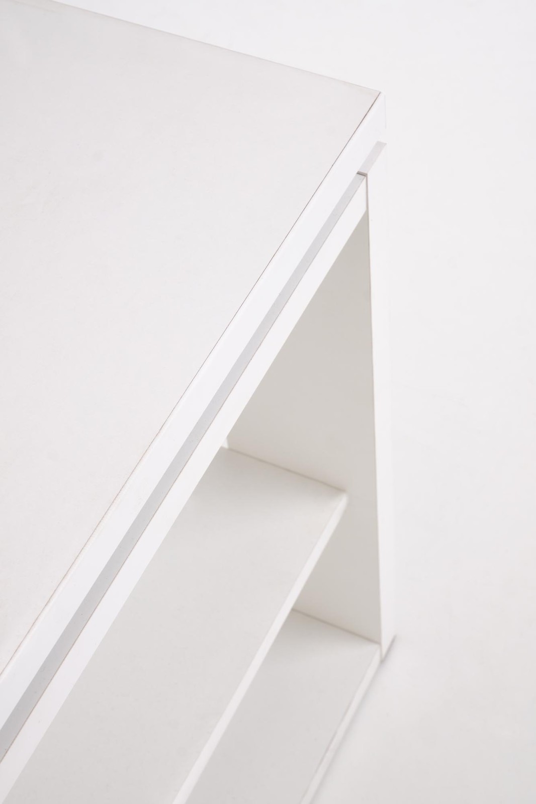 Konferenční stolek BETTY se zvedací deskou, bílý