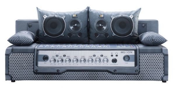 Pohovka PLAY FULL AUDIO