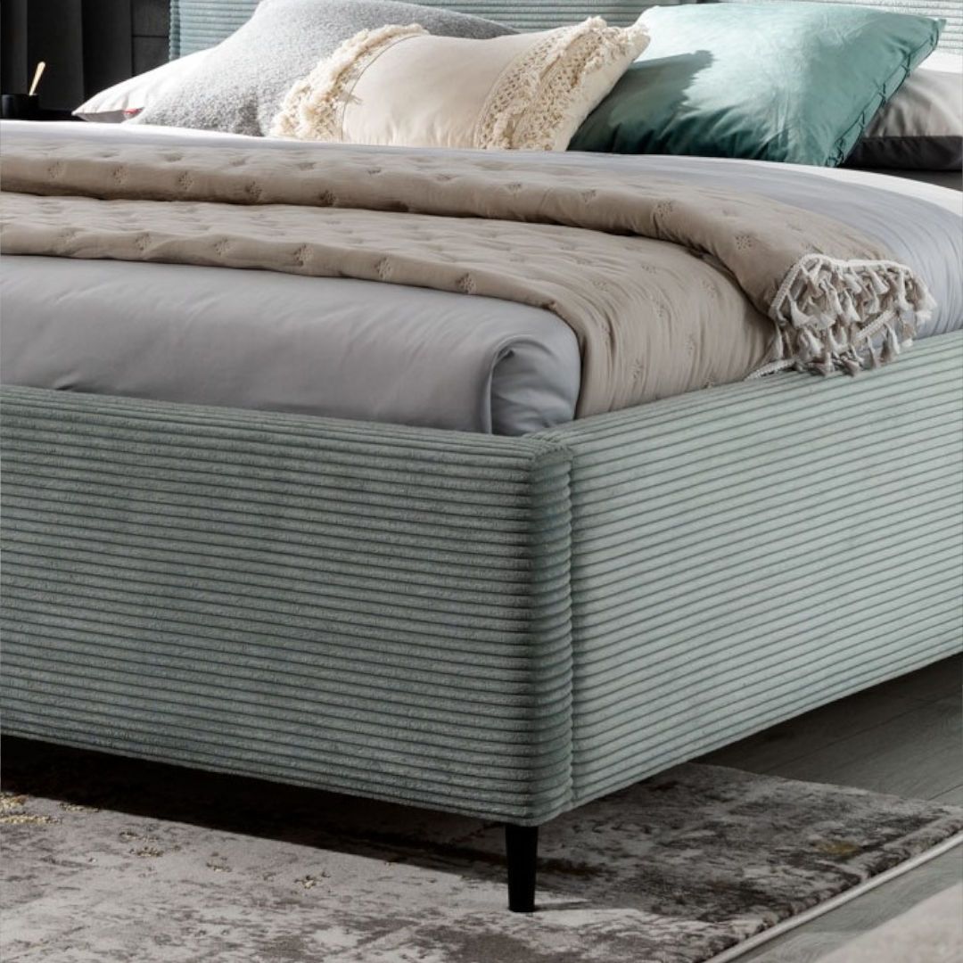 MANŽELSKÁ POSTEL  CHARLOTA